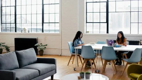 静かな場所で仕事したい人へ｜集中できる作業環境の選び方